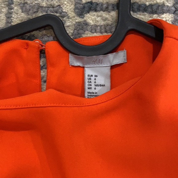 Red party dress - Picture 3 of 5